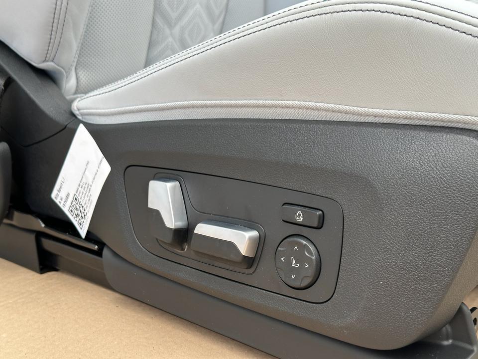 BMW M8 F93 8 Series G16 M-Power Complete Interior – Merino Silverstone Alcantara Bowers & Wilkins - Image 6