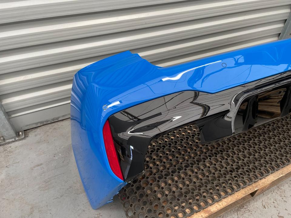 BMW M5 F90 LCI Rear Bumper M-Package – P7L Voodoo Blue - Image 5