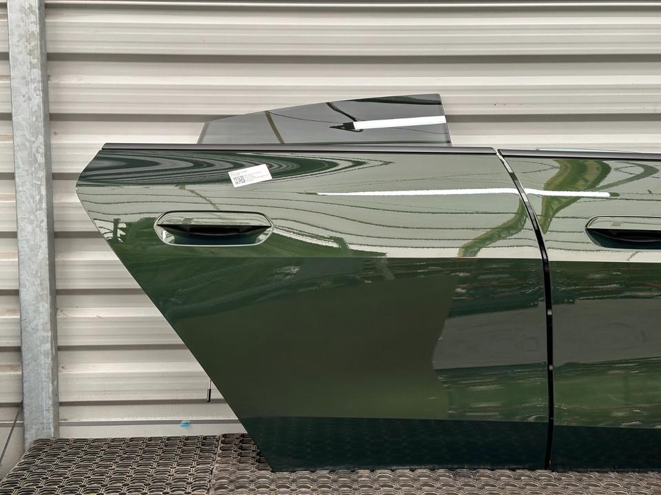 BMW 4 Series G26 420i Right Door Set – C4E Sanremo Green Metallic - Image 3
