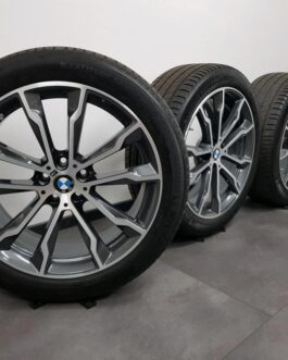 BMW M699 Double-Spoke Summer Wheel Set