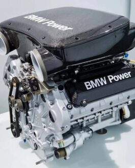 BMW P60B40 V8 Engine